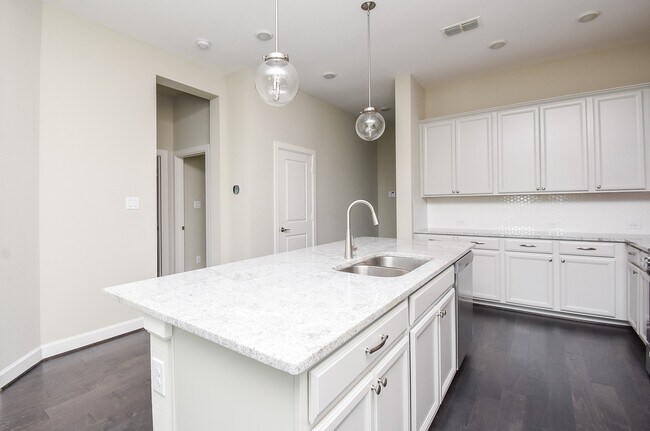 Building Photo - 19535 Shady Hike Ln