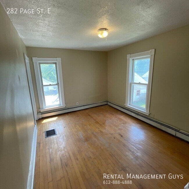 Building Photo - 282/284 Page St E