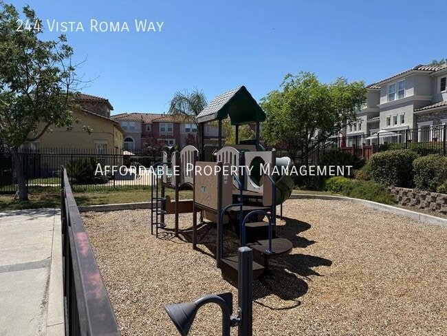 Building Photo - 244 Vista Roma Way