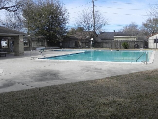 Building Photo - 3627 Wirksworth Dr