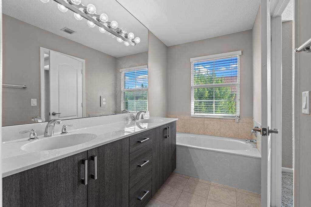 Building Photo - 5982 Monterra Club Dr