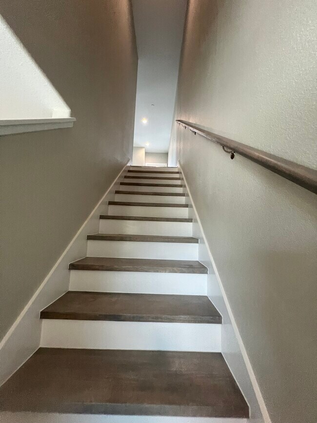 Building Photo - 202 Park Pl