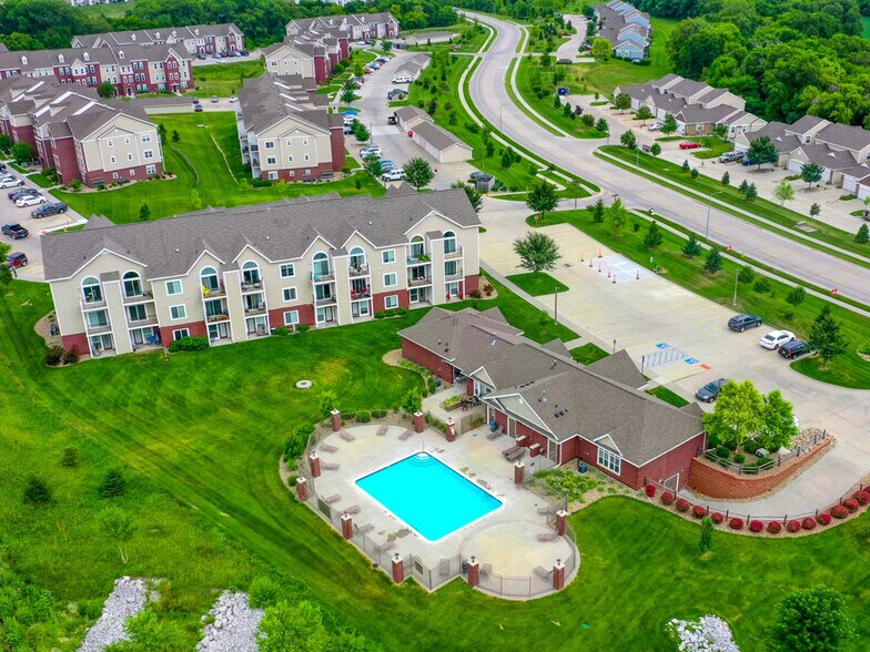 Lynbrook Apartment Homes and Townhomes Elkhorn, NE Apartment Finder