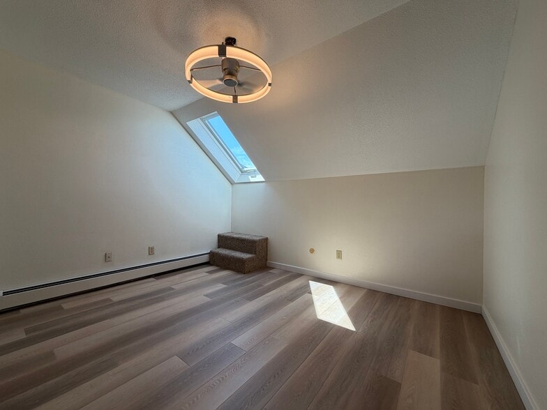 Building Photo - 919 44th Ave Ct