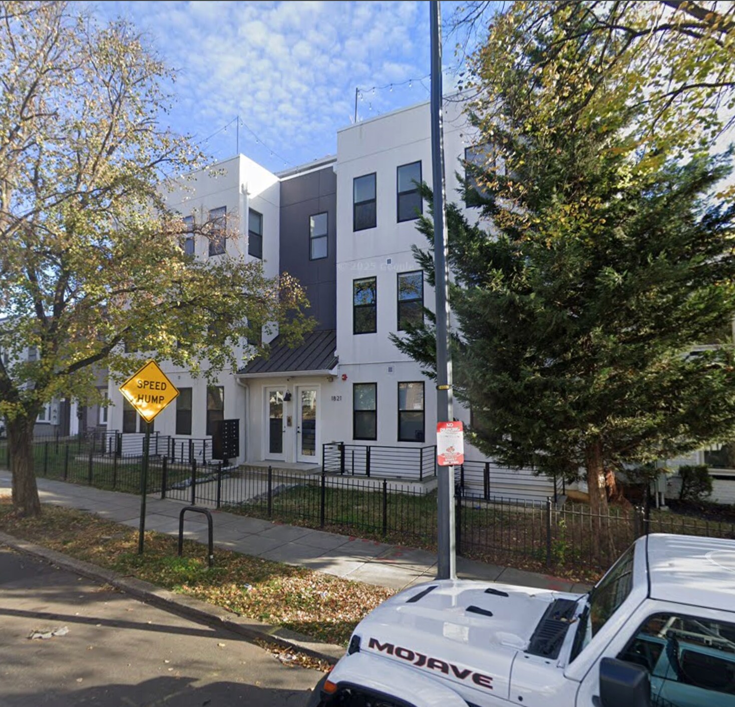 Building Photo - 1821 I St NE