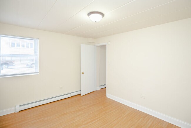 Building Photo - 5741 W 35th St