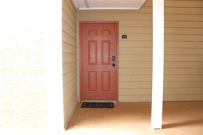 Building Photo - 9481 Highland Oak Dr