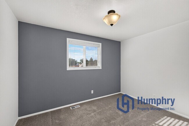 Building Photo - 13159 Ocotillo Dr