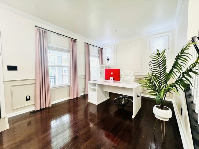Building Photo - 2409 Glouster Pointe Dr
