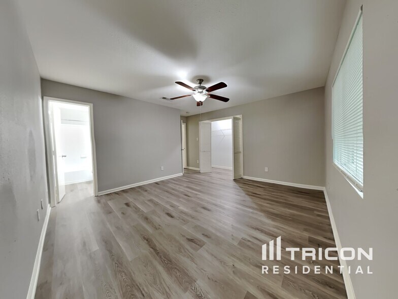 Building Photo - 12638 Burdine St