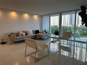 Building Photo - 2 bedroom in Sunny Isles Beach FL 33160