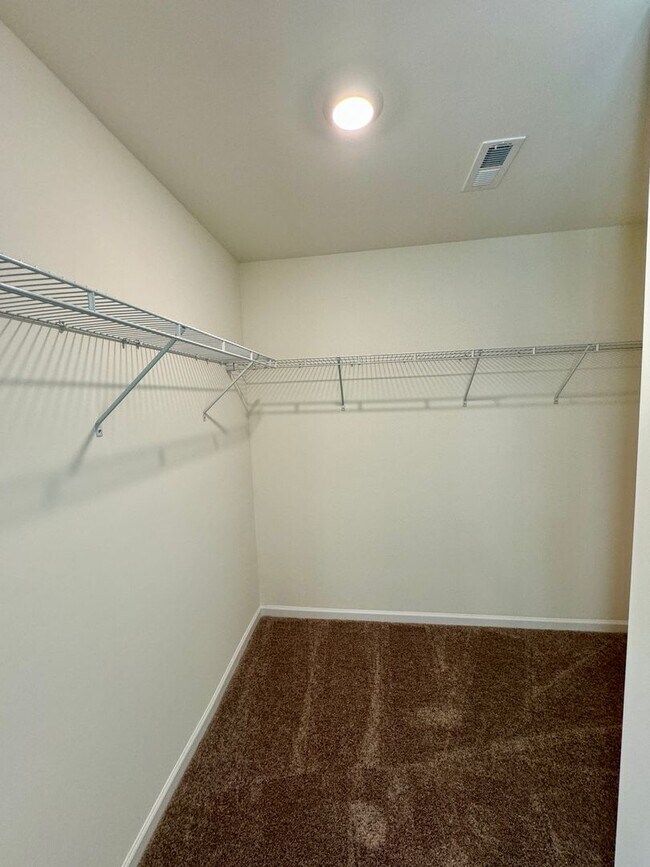 Building Photo - Beautiful 3BR/2.5 Bath in Union County.