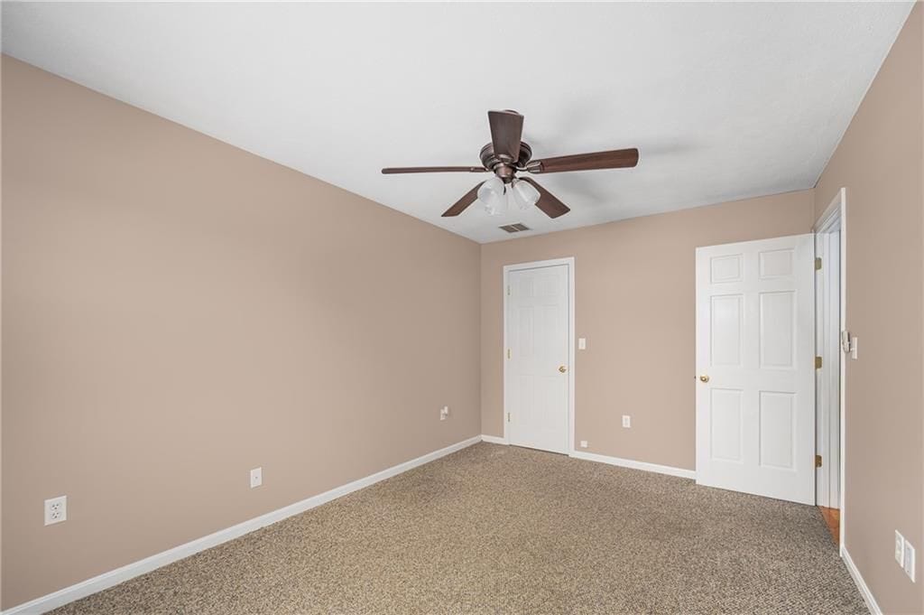 Building Photo - 190 Gladstone St