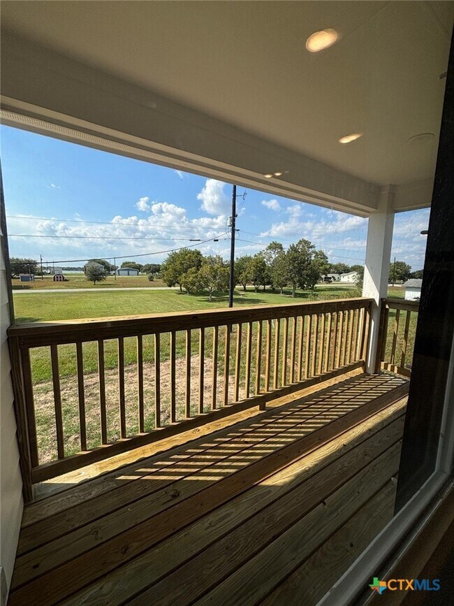 Building Photo - 544 Buckskin Dr