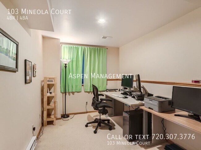 Building Photo - 103 Mineola Ct