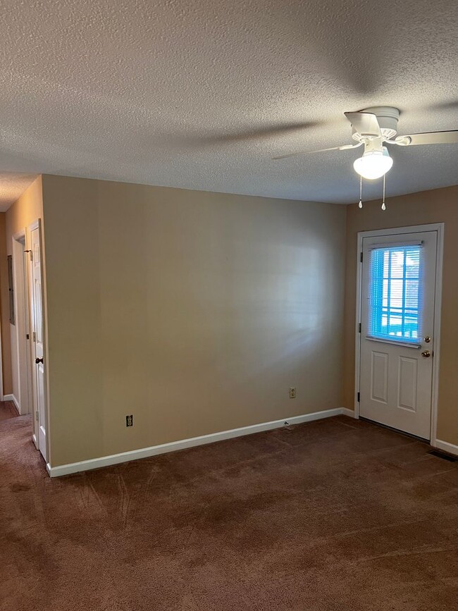 Building Photo - 2 bedroom in Lillington