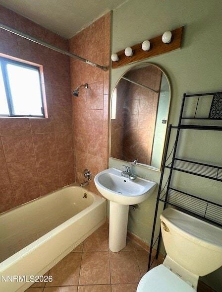 Building Photo - 39 E K St