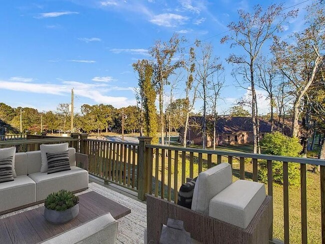 Building Photo - 1046 Old Cypress Run