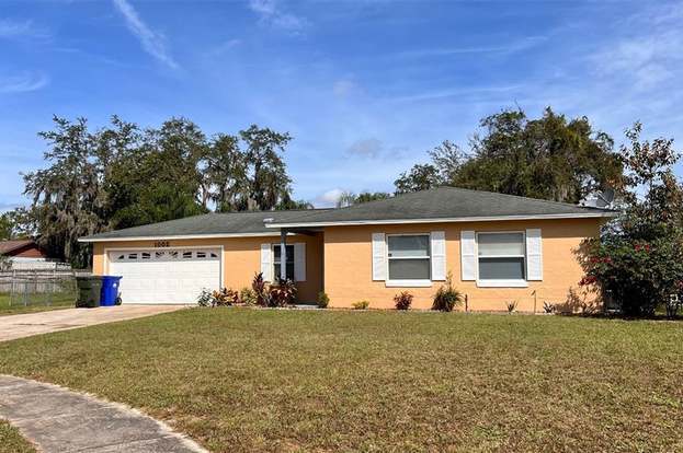 Building Photo - 1002 Sarah Lee Ln