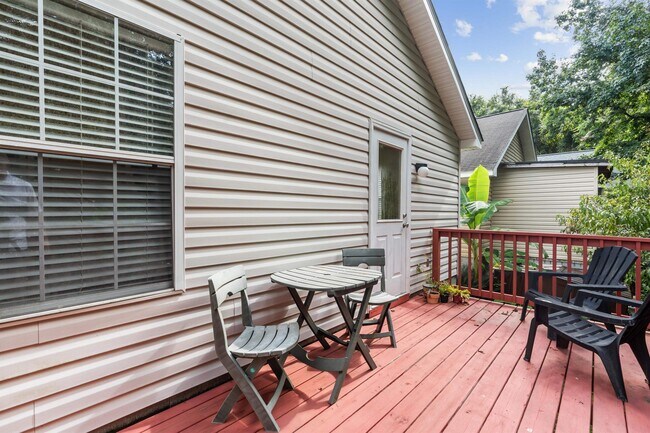 Building Photo - 2961 Viking Way