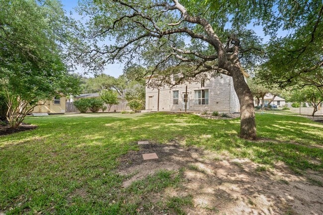 Building Photo - 13202 Fawn Valley Dr