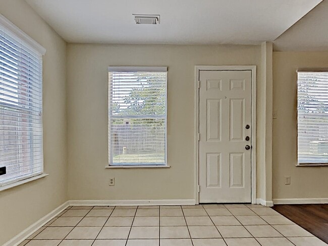 Building Photo - 2883 Diamond Bay Dr