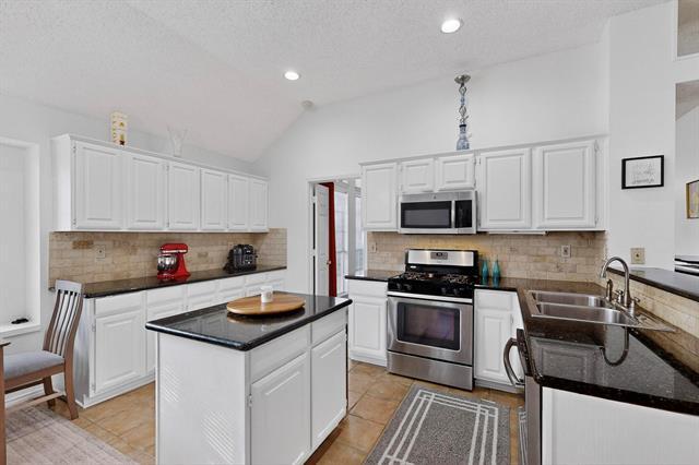 Building Photo - 743 Pulitzer Ln