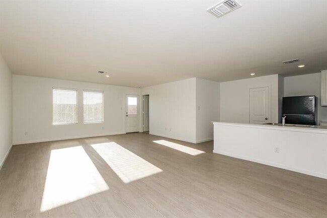 Building Photo - 9600 NW 125th St