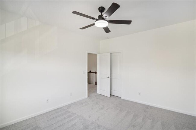 Building Photo - 5770 Rialto Way