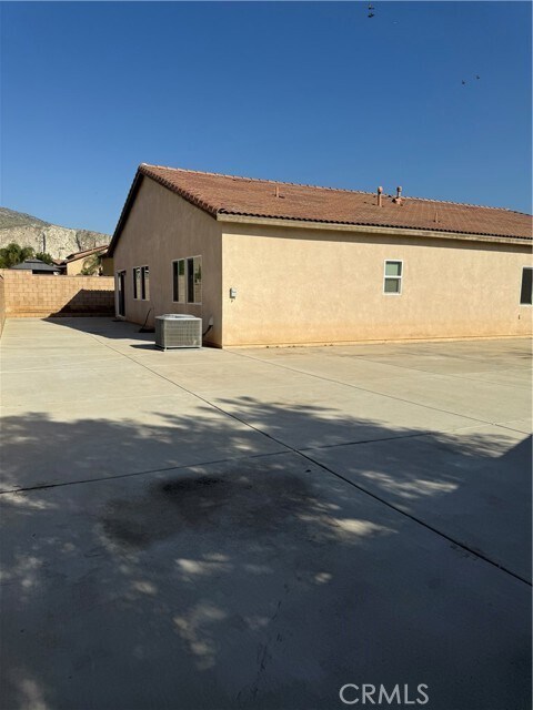 Building Photo - 6840 Sunsight Wy