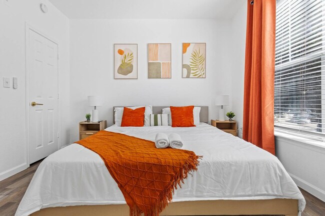 Building Photo - 2929 Kings Rd