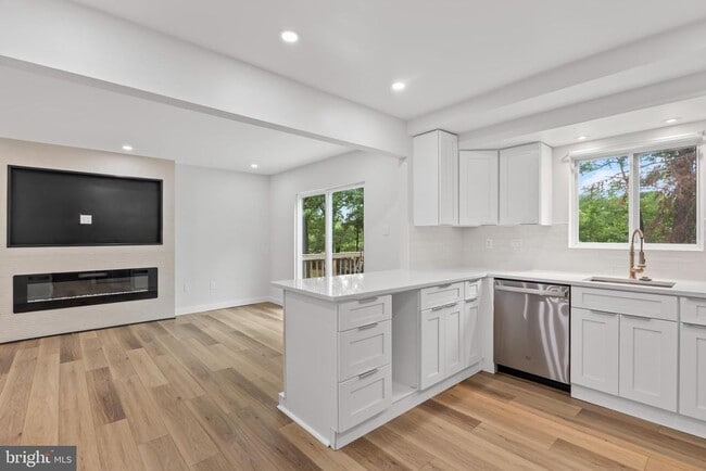 Building Photo - 6139 Franconia Station Ln