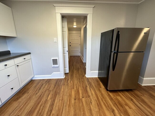 Building Photo - 2421 Rucker Ave