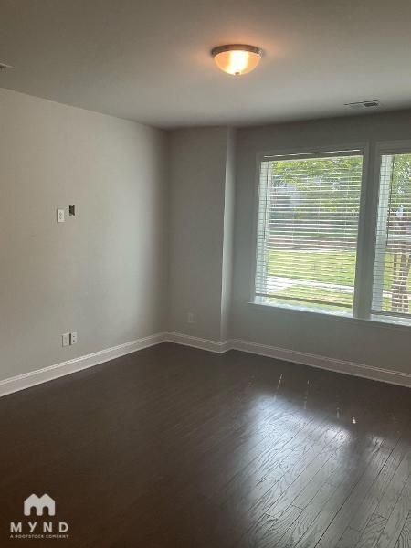 Building Photo - 2101 Statesville Ave