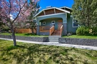Building Photo - Fully Furnished West Side Location