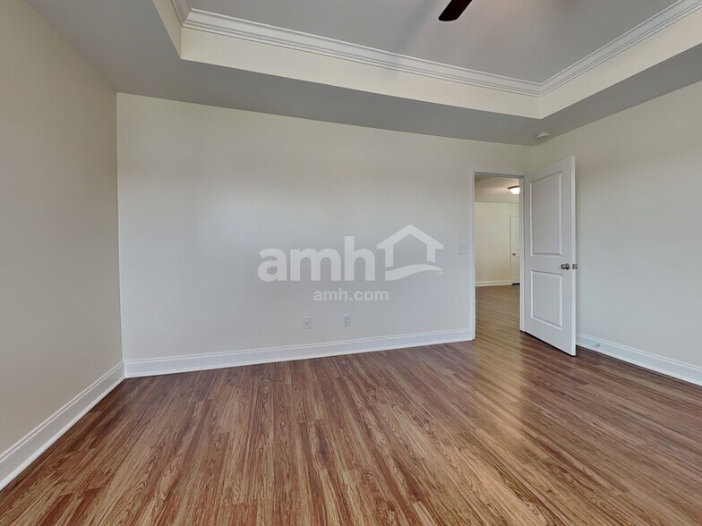 Building Photo - 25 Crabapple Cir