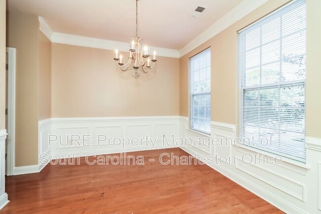 Building Photo - 9034 Parlor Dr