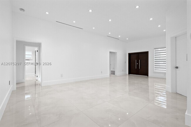 Building Photo - 15932 SW 101st Terrace