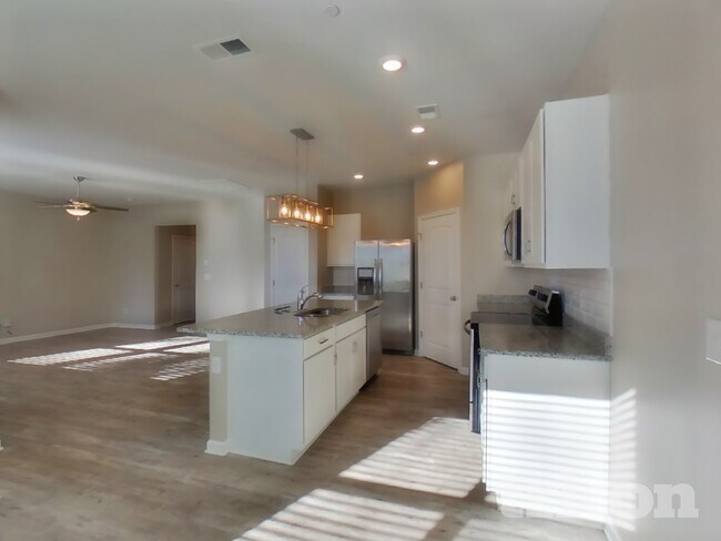 Building Photo - 149 Victory Cir