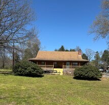 Building Photo - 7034 Allison Rd