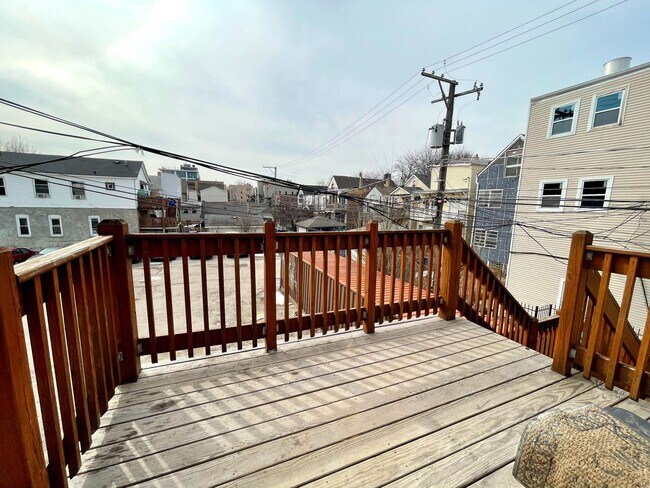 Building Photo - 2809 W Wabansia Ave