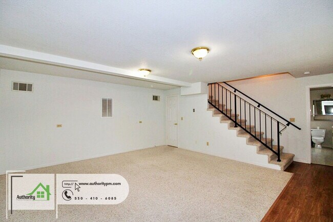 Building Photo - 3112 Riesling Path