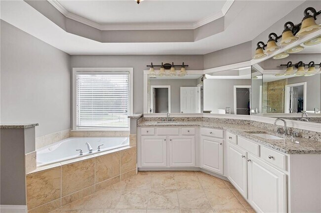 Building Photo - 227 Oakwind Pointe