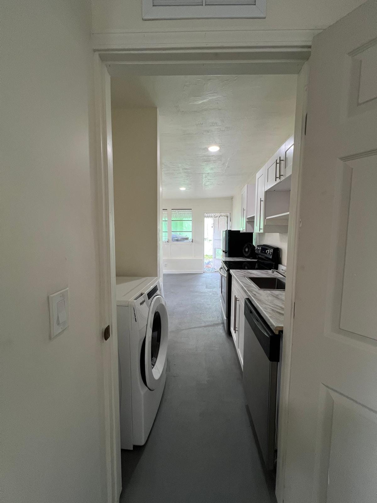 Building Photo - 6980 NW 25th St