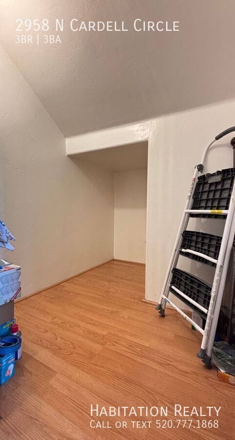 Building Photo - 2958 N Cardell Cir