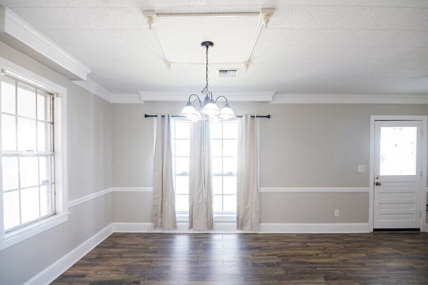 Building Photo - 311 S Morgan Ave