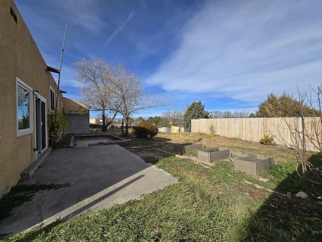 Building Photo - 2984 Corte Ojo De Agua