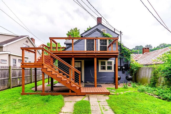 Building Photo - 241 W Water St