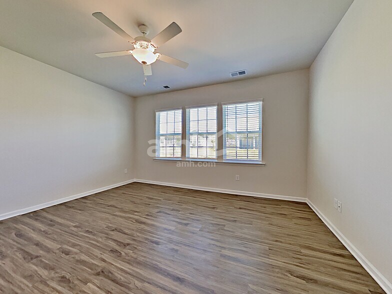 Building Photo - 14302 Hugh Dixon Way