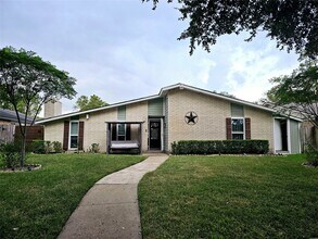 Building Photo - 5903 Graycliff Dr